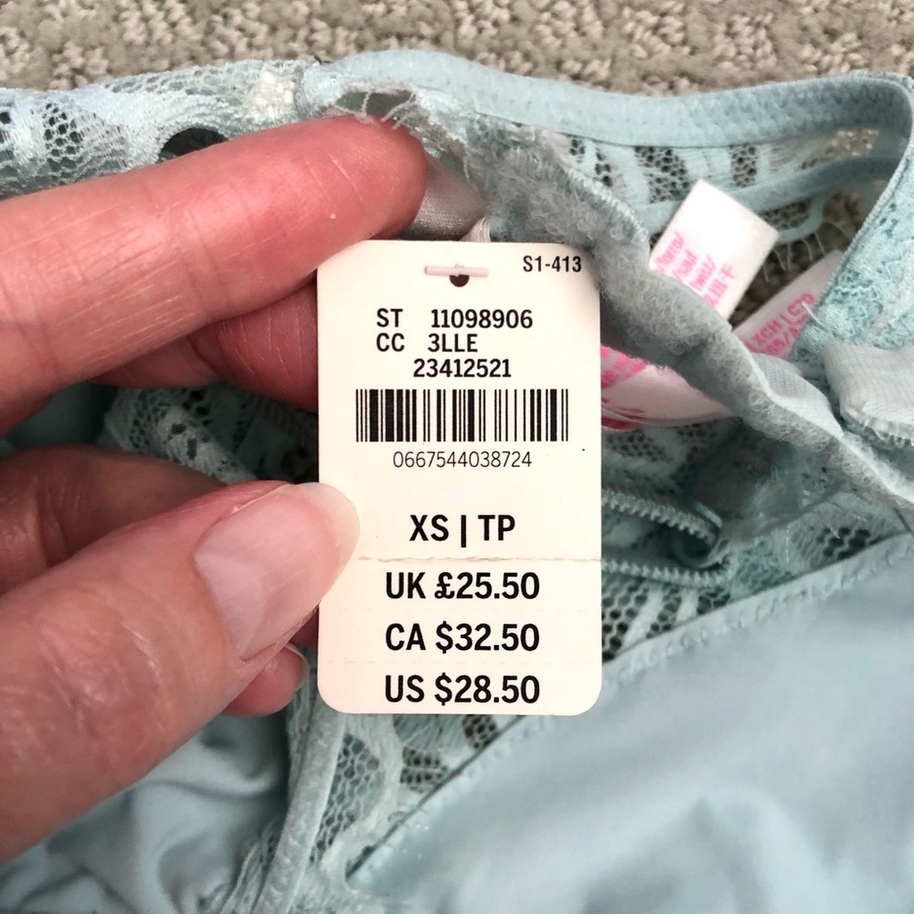 CLOSEOUT \PINK Victoria’s Secret\• NWT Date Unlined Bra - Picture 11 of 12